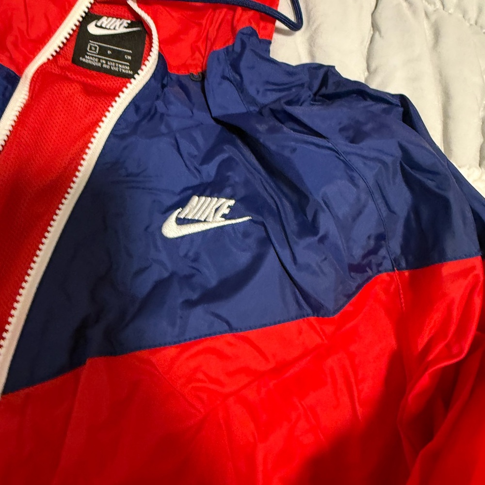 Nike Red and Navy Colorblock Hooded Windbreaker